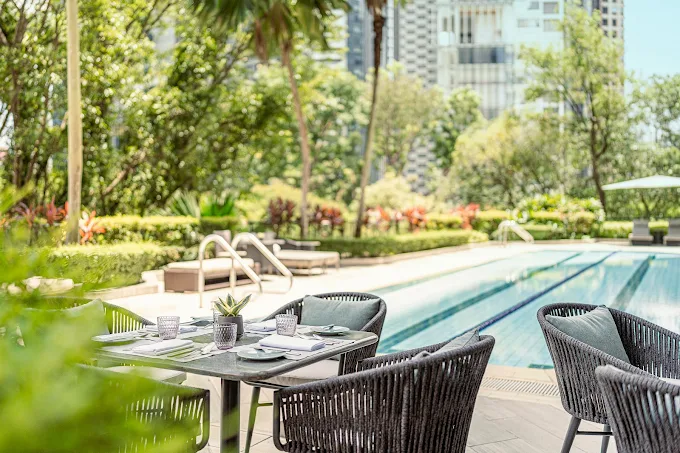 Four Seasons Hotel Singapore2