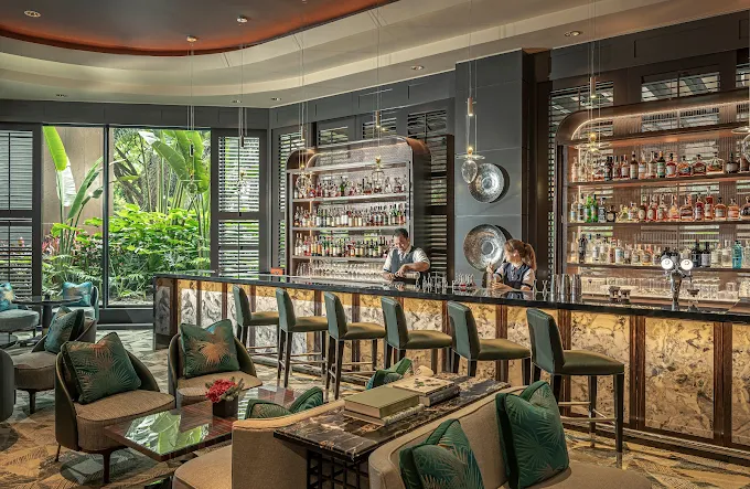 Four Seasons Hotel Singapore3