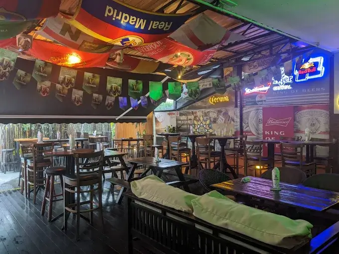 Georges Madbar & Grill (Siglap)4