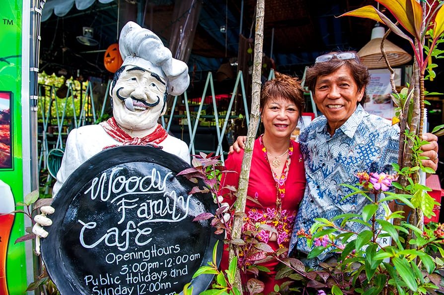 Woody Family Peranakan Cafe