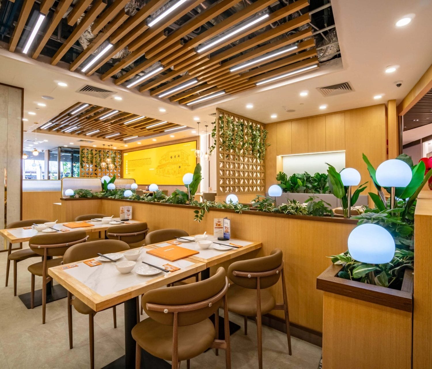 White Restaurant (Pasir Ris Mall) interior dining area featuring casual seating and signature local dishes in a clean, modern mall setting